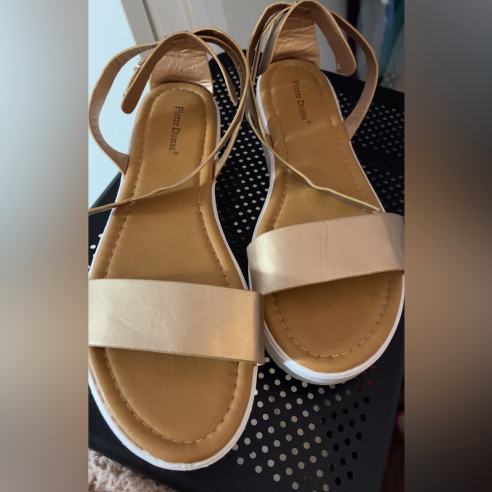 Womens shoes